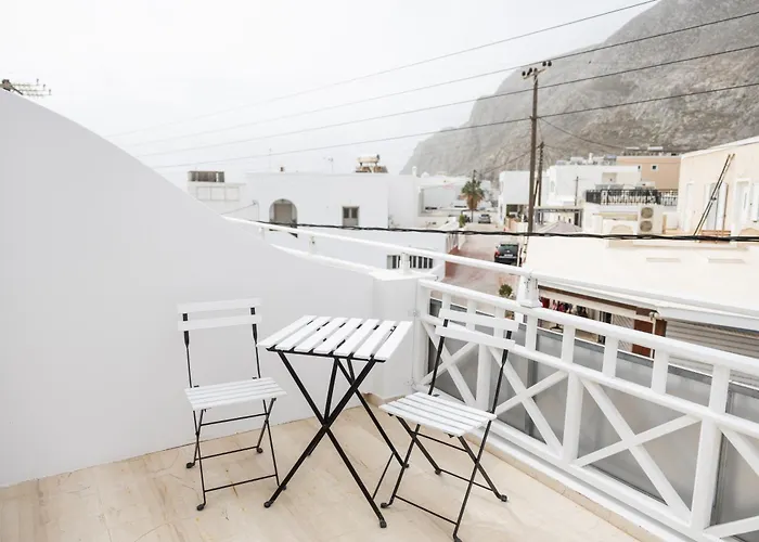 White Wave Studio 2